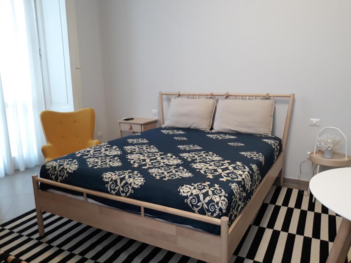 Bed and Breakfast Piano Nobile Neapel Exterior foto