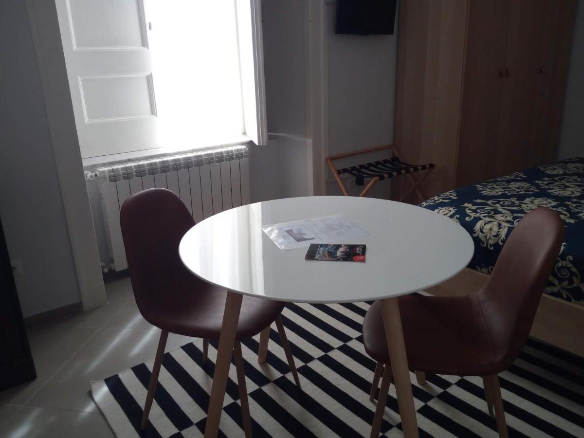 Bed and Breakfast Piano Nobile Neapel Exterior foto